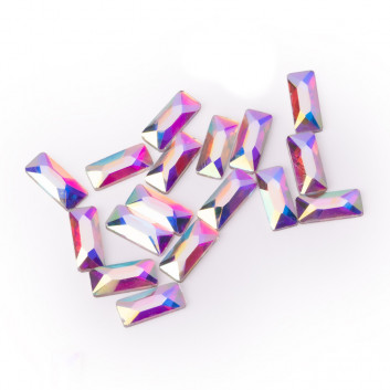 Kryształki diamenty cyrkonie AB opalizujące do zdobień biżuteria 3D 20 szt Nr 10