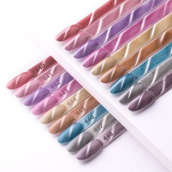 Magnetyczny lakier hybrydowy z efektem kociego oka Cat Eye Womanity Maledives Molly Nails HEMA/Di-HEMA Free 8g Nr 446