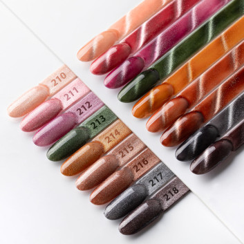 Lakier LED/UV Gel Polish Oranges Cat Eye Metallic Nr 210 Molly Nails HEMA/Di-HEMA Free 8g