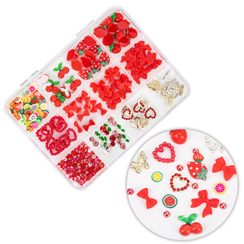 Boîte contenant un assortiment de décorations (environ 100 pièces)
