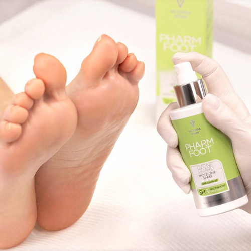 Spray ochronny z oliwą ozonowaną Victoria Vynn Pharm Foot OZONE GUARD 150ml