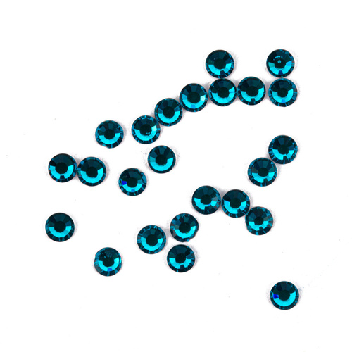 Strass per unghie in vetro SS10 Blue Zircon, circa 50 pezzi.