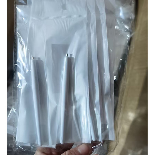 Aimant « Cat Eye » PEN No Name blanc