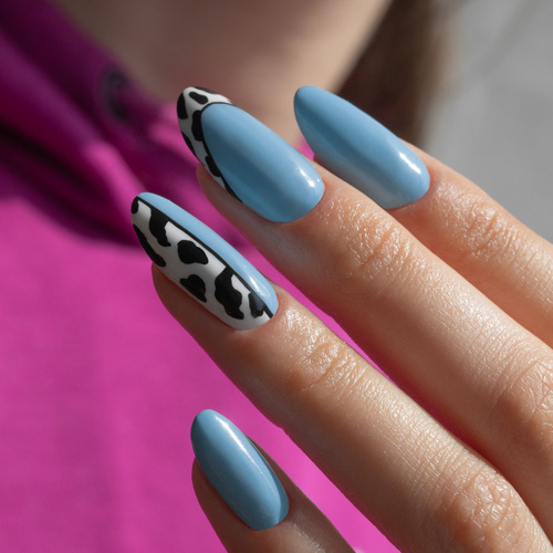 Lakier hybrydowy Molly Nails Blue Sky Baby Blue HEMA/Di-HEMA Free 8g Nr 110