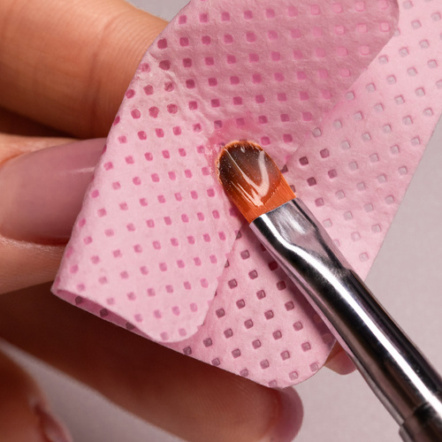 Disques de coton non pelucheux perforés pour les ongles Molly Nails, roses, 5 x 5 cm, 200 pièces