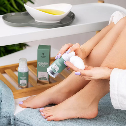 Soothing foam with ozonated olive oil and herbs Victoria Vynn Pharm Foot reLIEF MOUSSE 105ml