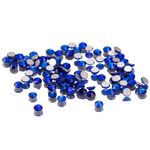 Strass per unghie in vetro SS3 Saphire, circa 50 pezzi.