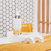 Spray lenitivo con estratto di miele di manuka e idrolato di camomilla Victoria Vynn Pharm Foot reSCUE ESSENCE 150 ml