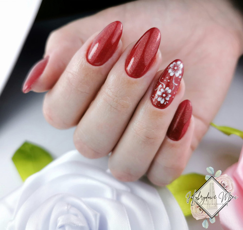 5 + 1 gratuit : Vernis hybride MollyLac Hearts & Kisses Dazzling Kisses 10 g n° 197