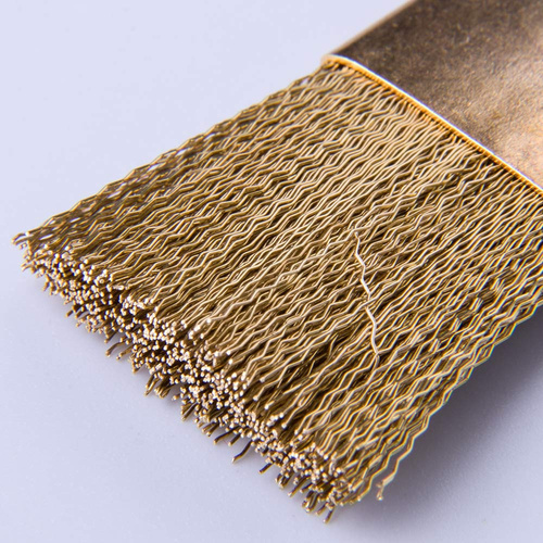 Brosse en cuivre pour nettoyer les fraises