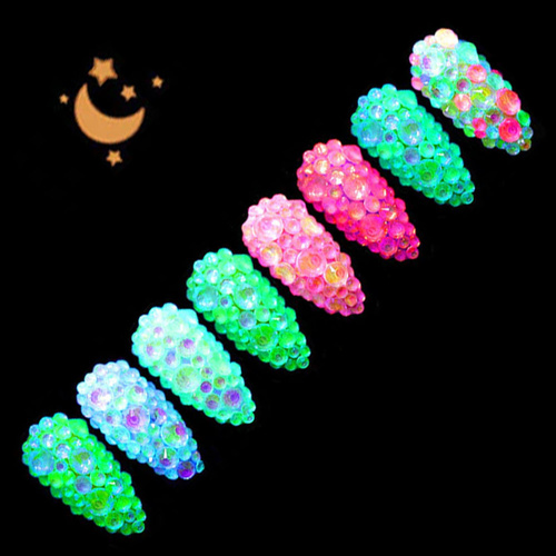 Cyrkonie opal GLOW night świecące w ciemności mix rozmiarów Nr 6 ok.250 szt