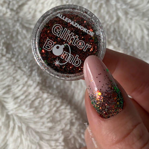 Pyłek do paznokci Glitter Bomb Effect Allepaznokcie Nr 05