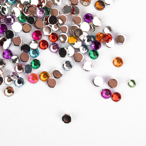 Nagelverzierung: Strasssteine in Glasoptik, verschiedene Farben und Größen (2 mm und 1,5 mm), ca. 200 Stück