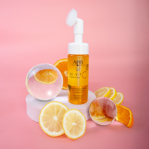 Pianka do mycia twarzy rozświetlająca z witaminą C RE-VIT C Home Care Apis 150 ml